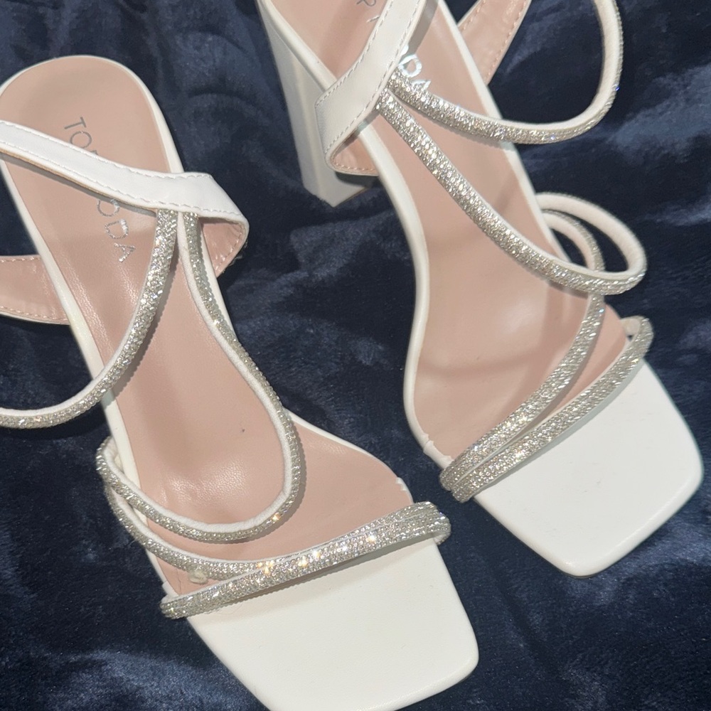 TOP MODA White and Glittering Silver Heels